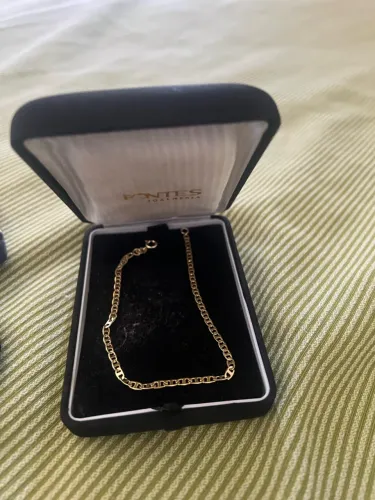 Pulseira modelo piestrine BANAHADA a ouro 18k 