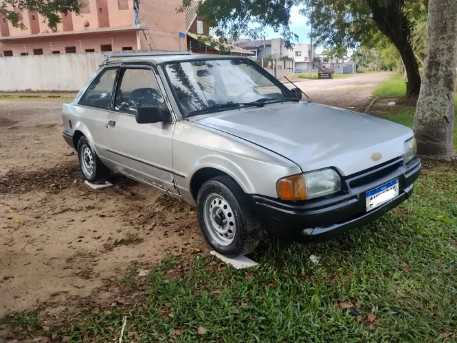 Ford Escort GLX 1.6i 2022