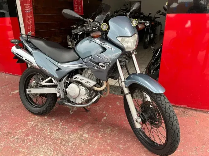 HONDA NX-4 FALCON 400