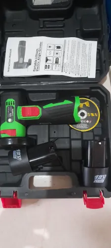 Esmerilhadeira a bateria 12v com duas bateria 