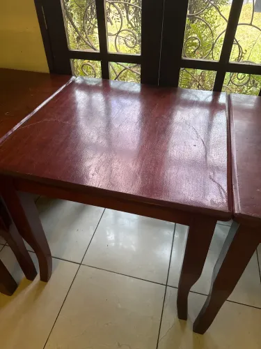 Vendo mesa de madeira