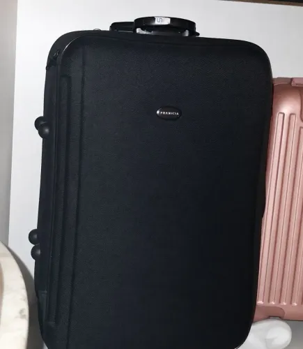 VENDO MALA