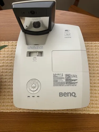 Projetor Benq MW855UST