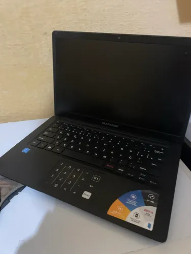 Notebook Multilaser Legacy - 64GB de HD e 4GB de Memória