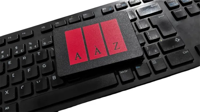 Ssd 240 AAZ Com windows 10 e Office ( Novo ) pouco hora uso- 