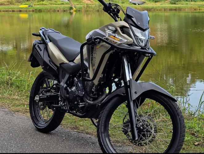 HONDA XRE 300 SAHARA