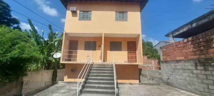 Casa (Geminada), com 2 quartos e 2 banheiros para Aluguel, 70 m² em Niterói/RJ