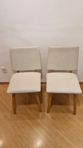 Kit cadeiras e banco