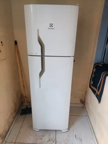 Geladeira Eletrolux