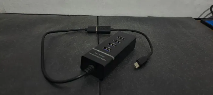 *Hub tipo c com 4 entradas USB*