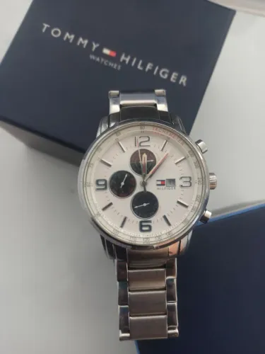 VENDO RELÓGIO TOMMY HILFIGER 