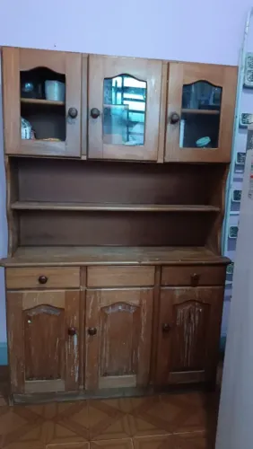 Vendo armário de madeira 