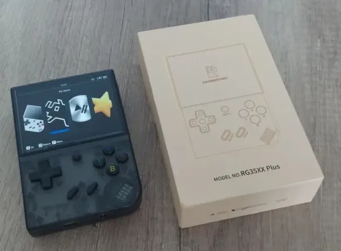 Ambernic Rg35xx Plus (Console Retro)