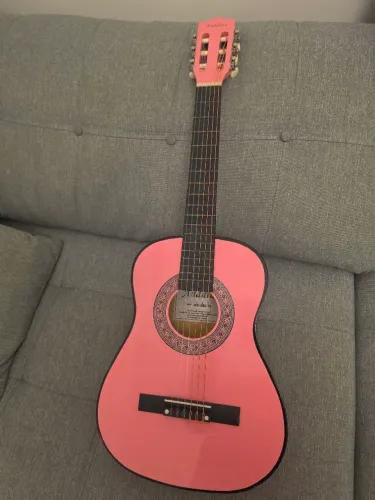 Vendo violão pouco usado