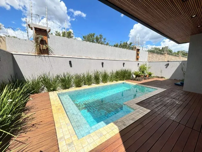 CASA DE CONDOMÍNIO à venda no bairro Residencial Alto do Castelo