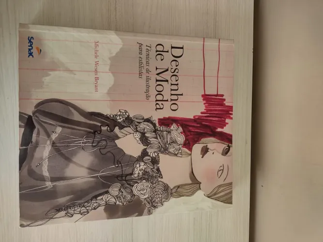 Livro Desenho de Moda Senac