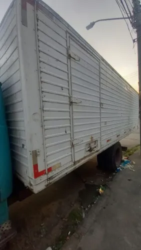 Baú caminhão 6.5 m
