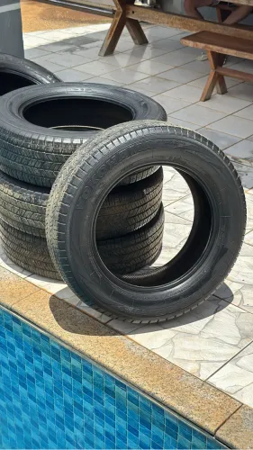 Pneus 225/65 R17