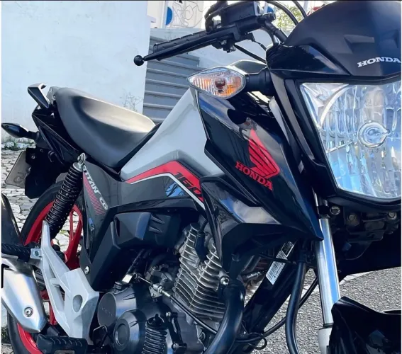 Titan 160 