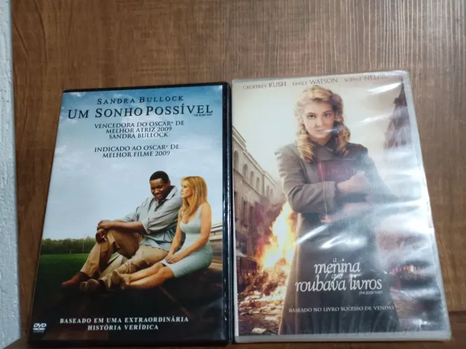 2 dvds um sonho possível e a menina que roubava livros