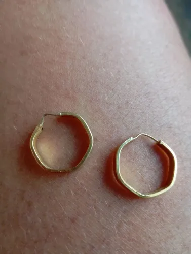 Vendo brinco de ouro 18k