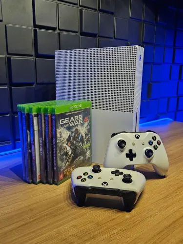 Xbox one S [1TB] - excelente estado !