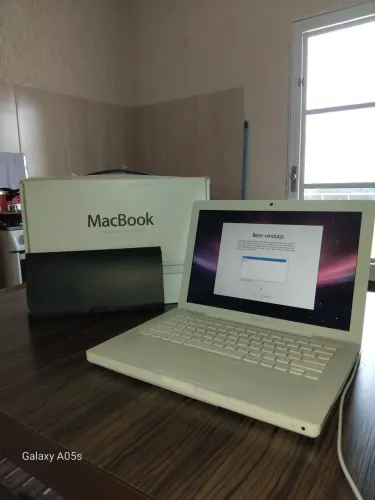 Macbook A1181 2009