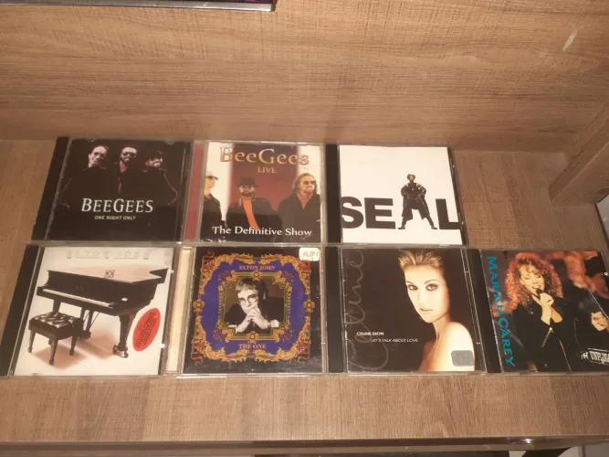Lote 7 CDS Celine Dion Bee Gees Elton John Seal Mariah Carey