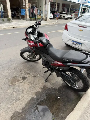 Honda XRE 190 2019 - Pneus e bateria novos