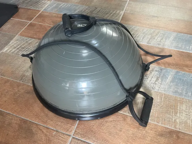 Meia Bola Bosu Acte com Elásticos - Treino Funcional -Usado