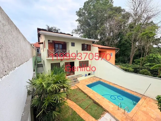 SOBRADO COM PISCINA 4 SUITE , 5 BANHEIROS, 5 VAGAS DE GARAGEM, QUINTAL, JARDIM , LAREIRAS 