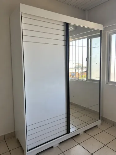 Guarda-roupa Panan branco 2 portas de correr com espelho