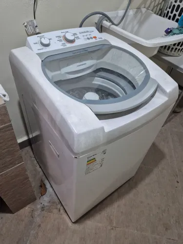 Máquina de Lavar Brastemp 11kg BWJ11 - Funcionando (Com Defeito)