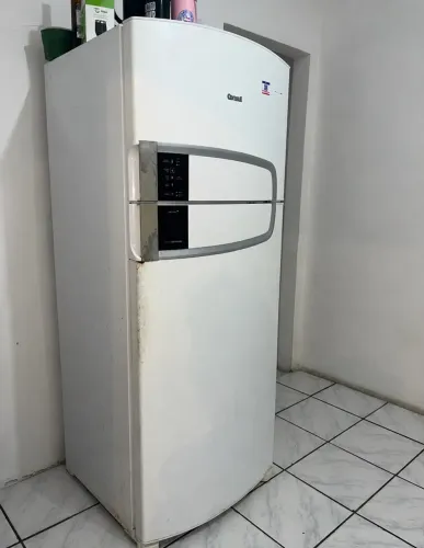 Vendo Geladeira Cônsul funcionando 100%