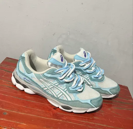 Tenis Asics Nyc Gel tamanho 42