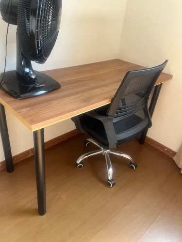 Mesa + cadeira de escritório