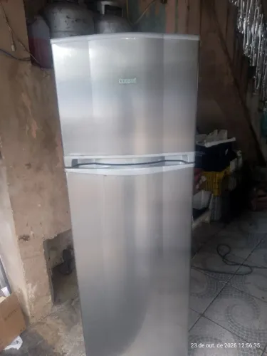 Ge lá feira Frost Free Consul 204 litros