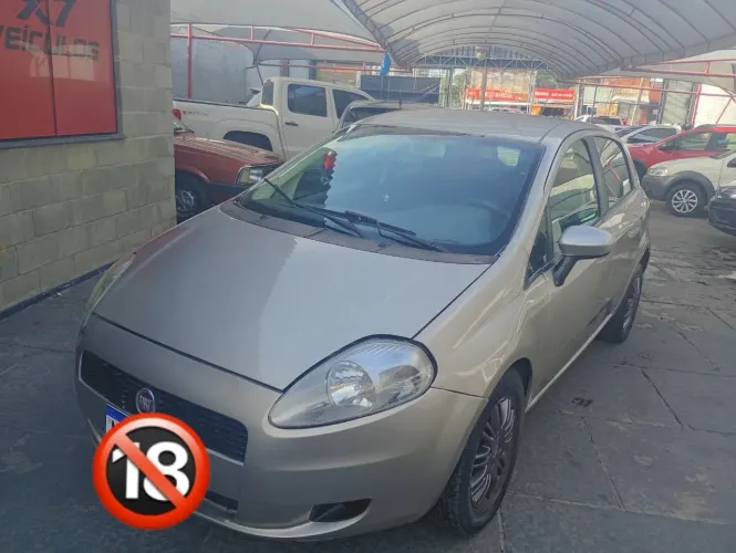 Fiat Punto Essence 1.6 Flex 16V 5P 2011