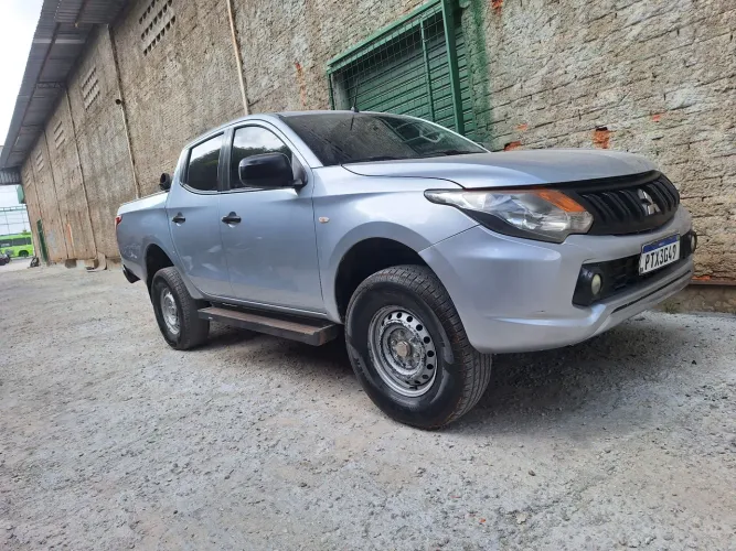 Mitsubishi L200 Triton Sport GLS 2.4 CD Diesel Aut. 2021