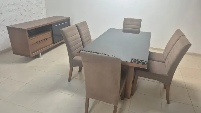 Vendo Conjunto de Sala de Jantar + Buffet/Rack