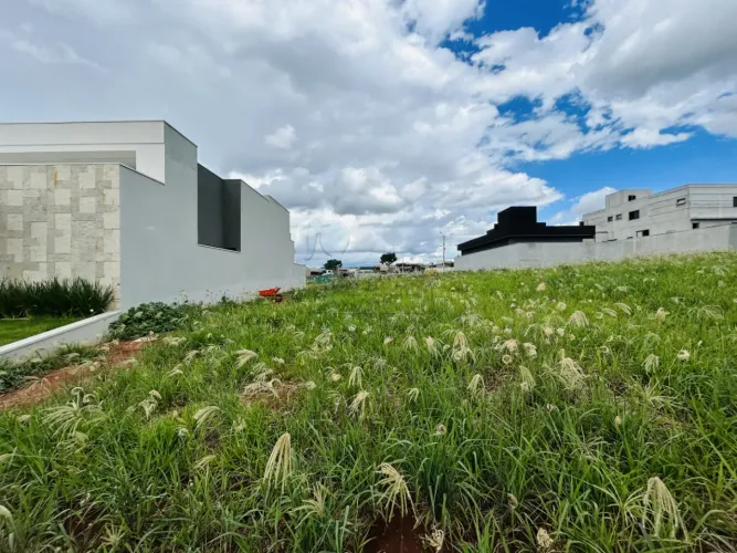 Terreno/Condomínio - Residencial - No bairro Recreio Anhanguera - Residencial Quinta da Ma