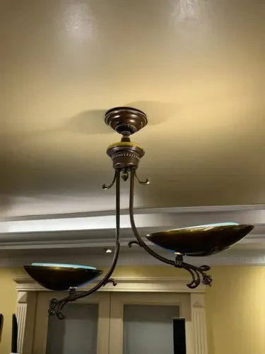 Lustre Clássico com 2 Cúpulas de Vidro Fumê - Excelente Estado