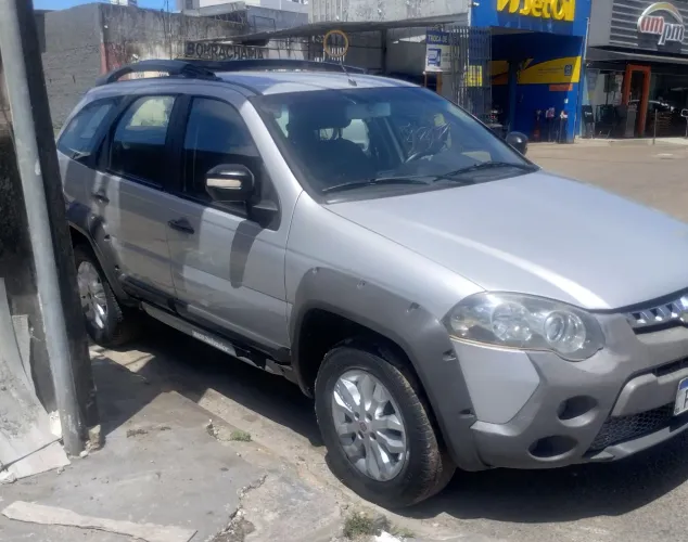 Fiat Palio Weekend Adventure Locker 1.8 Flex 2014