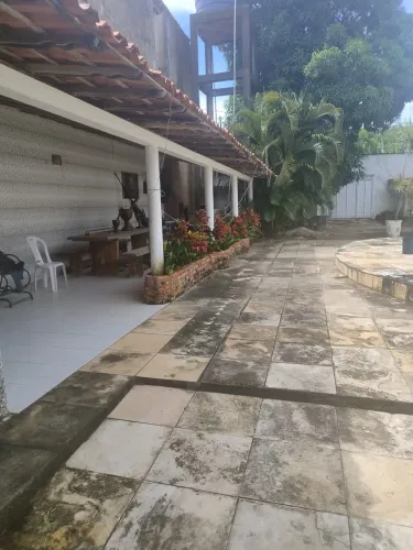 CASA E 1 PRÉDIO COM 06 KITNETS NA RAPOSA-MA