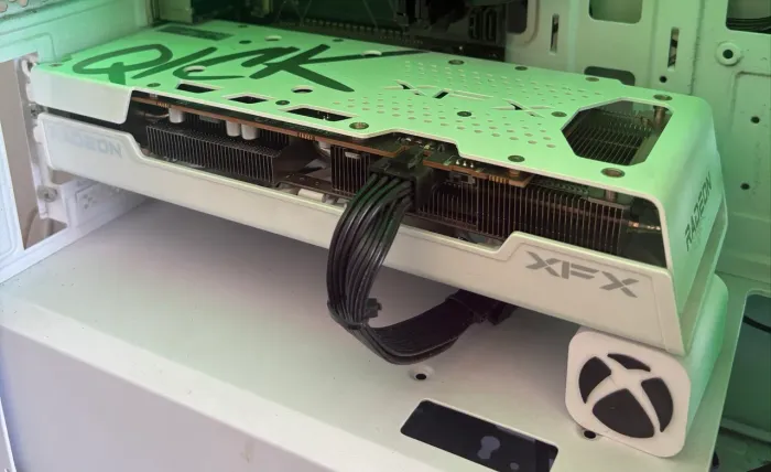 PLACA DE VÍDEO AMD RX7600 WHITE
