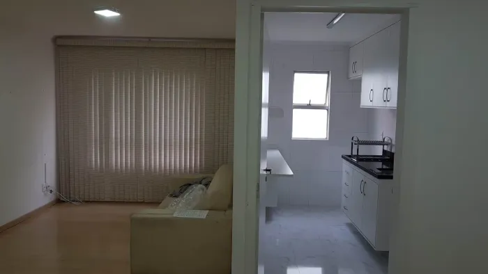Apartamento à venda na Rua Professor Arnaldo João Semeraro, Jardim Santa Emília, São Paulo