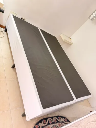 Base de cama casal bipartida