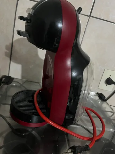 Cafeteira de capsula Dolce gusto