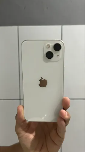 iPhone 13 | Bateria 93%