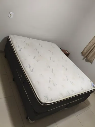 Cama box Queen completa (aceito proposta)